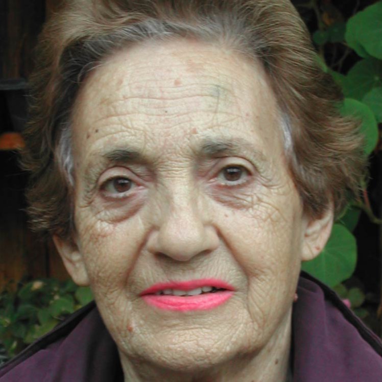 Adela Esther Jáuregui De Carrera