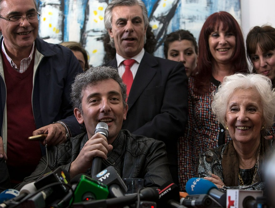 Felicidad infinita en la sede de Abuelas