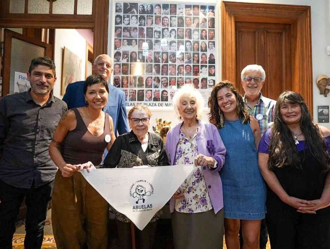 “Caminar al lado de ustedes es lo que corresponde”